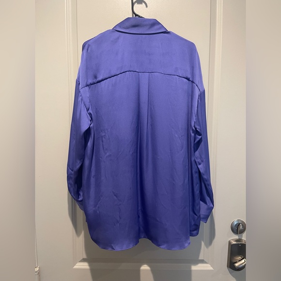 Favorite Daughter Smooth Ex-Boyfriend Satin Shirt Very Peri Purple Size M - Picture 4 of 10